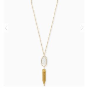 Kendra Scott Rayne Necklace in Pearl & Gold